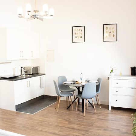 Apartment Wiesbaden Mitte, Zentral Am Park, Congresscenter 5 Min, Bahnhof 10Min Екстер'єр фото