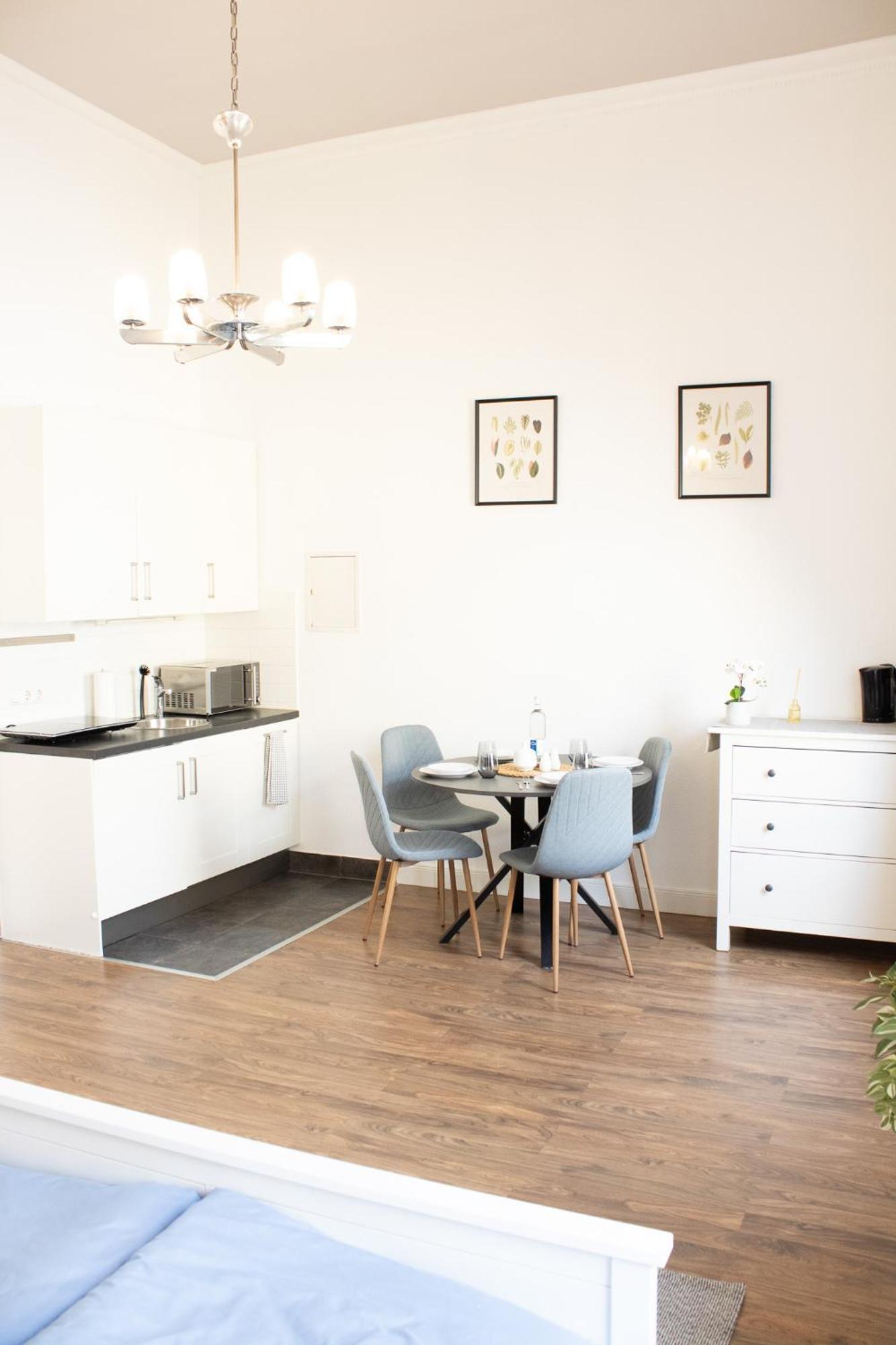 Apartment Wiesbaden Mitte, Zentral Am Park, Congresscenter 5 Min, Bahnhof 10Min Екстер'єр фото