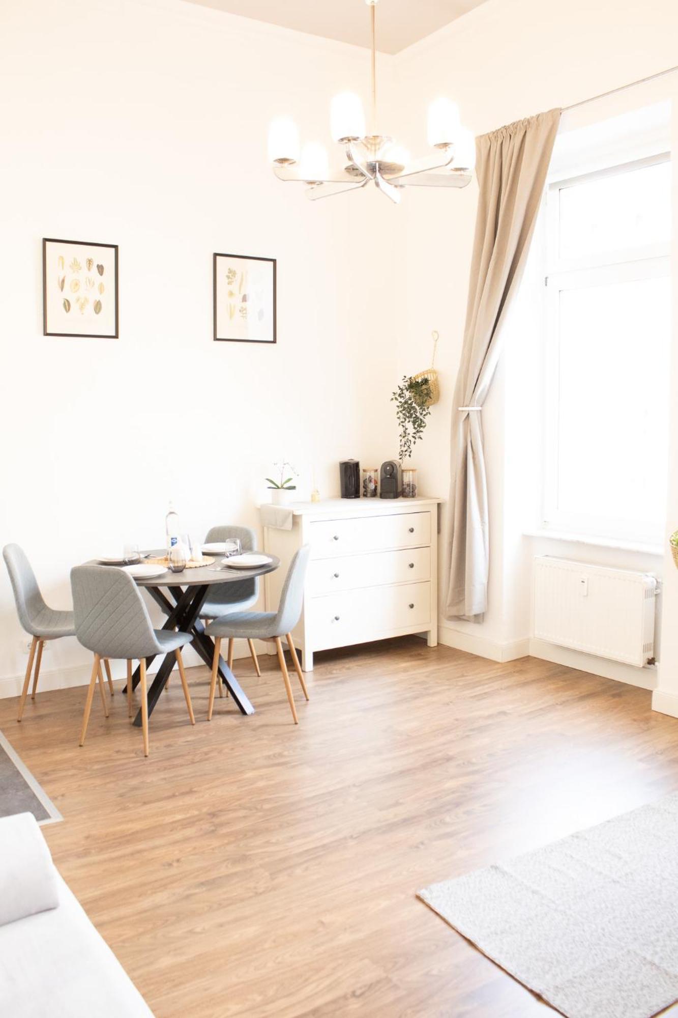 Apartment Wiesbaden Mitte, Zentral Am Park, Congresscenter 5 Min, Bahnhof 10Min Екстер'єр фото