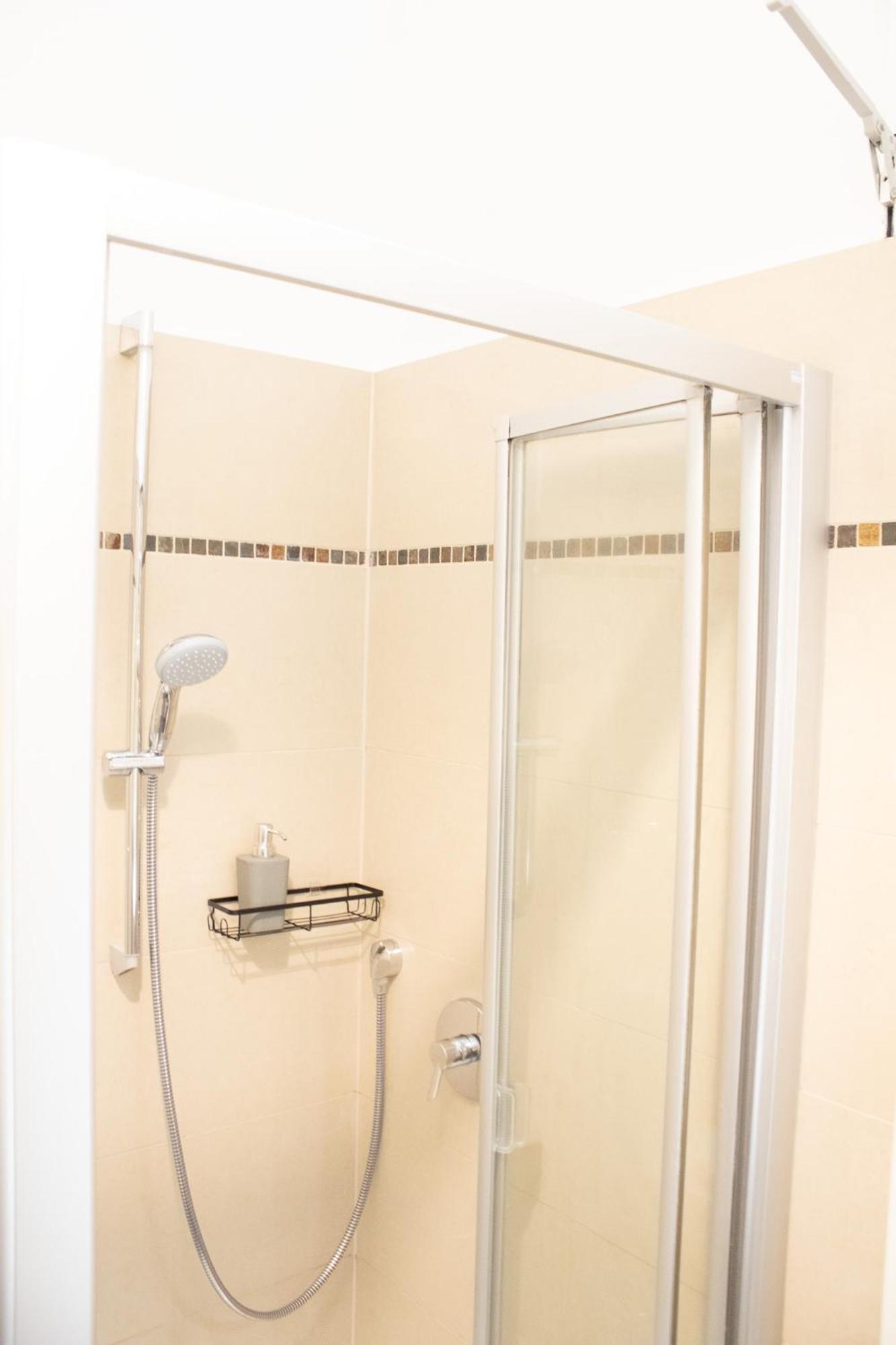 Apartment Wiesbaden Mitte, Zentral Am Park, Congresscenter 5 Min, Bahnhof 10Min Екстер'єр фото